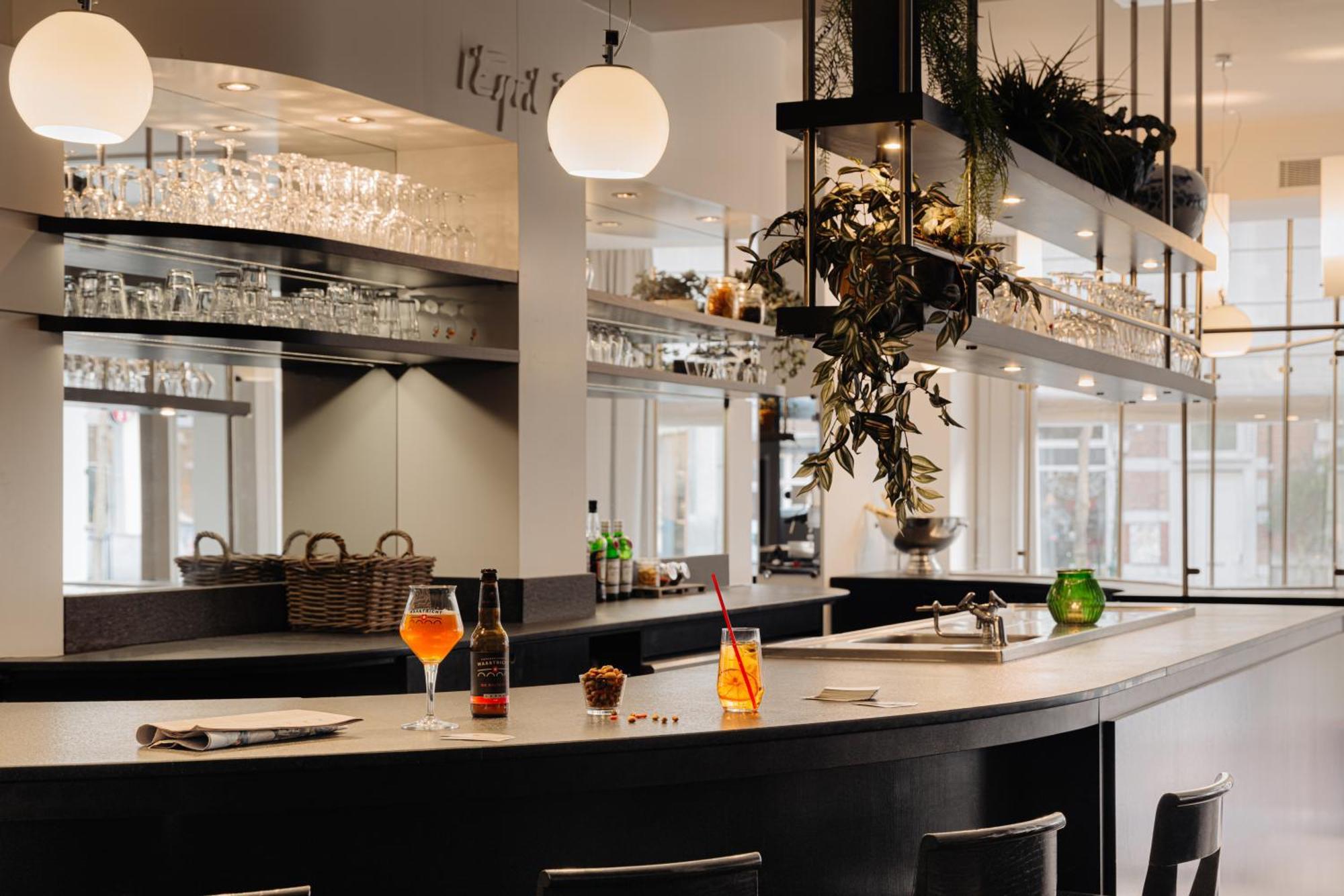 Leonardo Boutique Hotel Maastricht City Center Former Designhotel Экстерьер фото